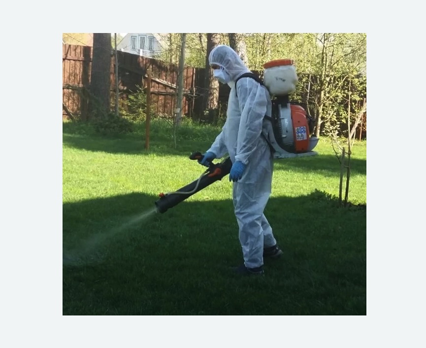 Обработка территории от клещей в Хатуни